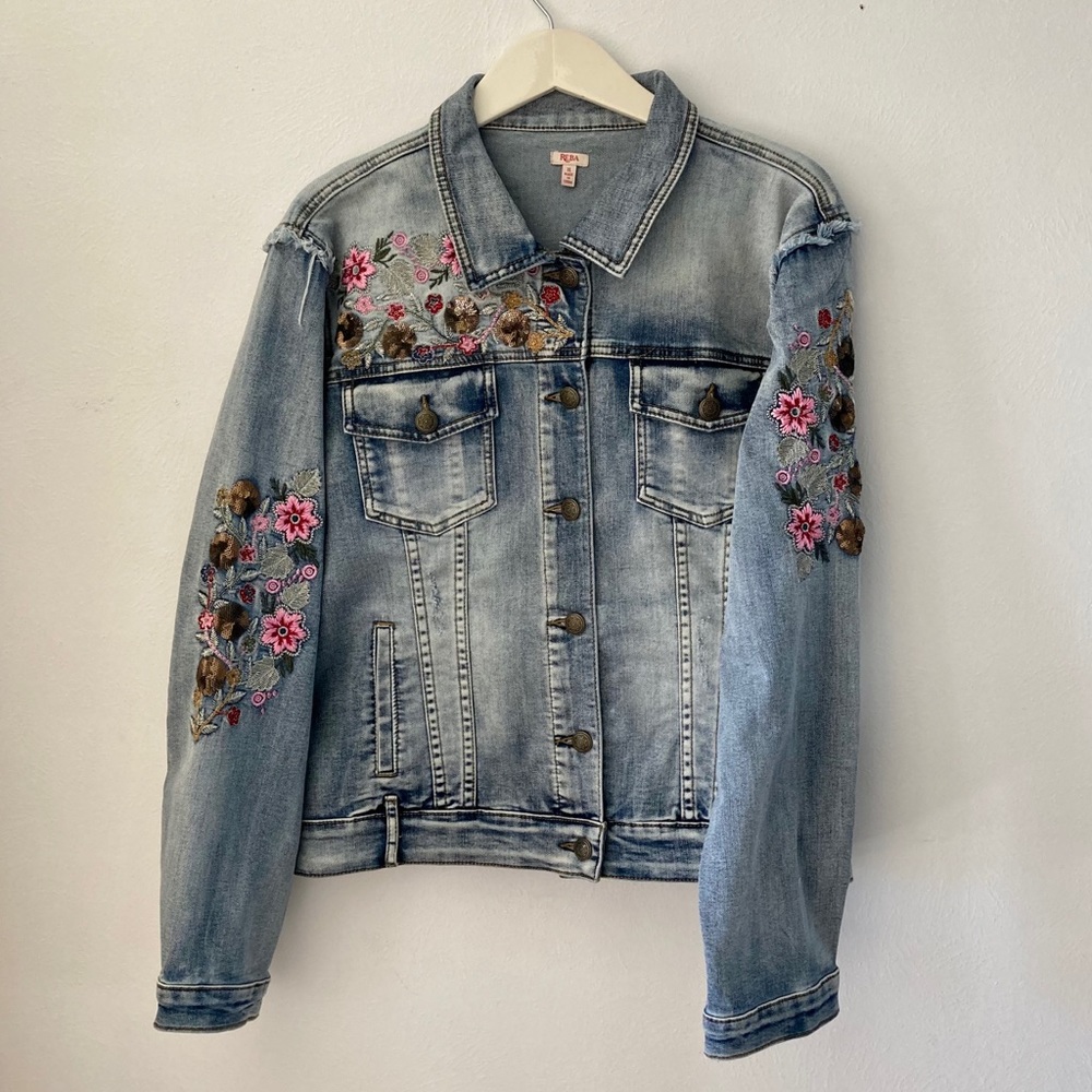 NWT Reba Distressed Denim Jacket with Flowers